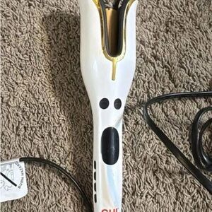 White and Gold Hair Curler